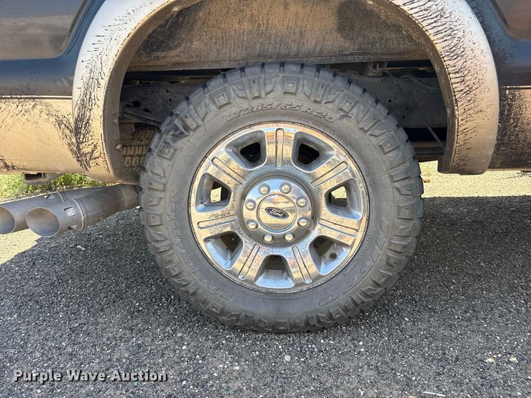image for item EW4264 2012 Ford F250 Super Duty Crew Cab pickup truck