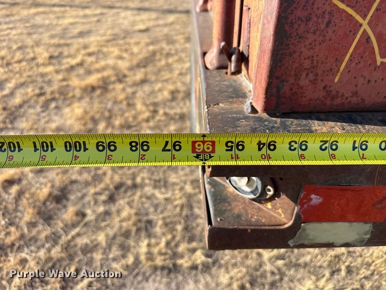 image for item EW4318 1975 Ford 750 grain truck