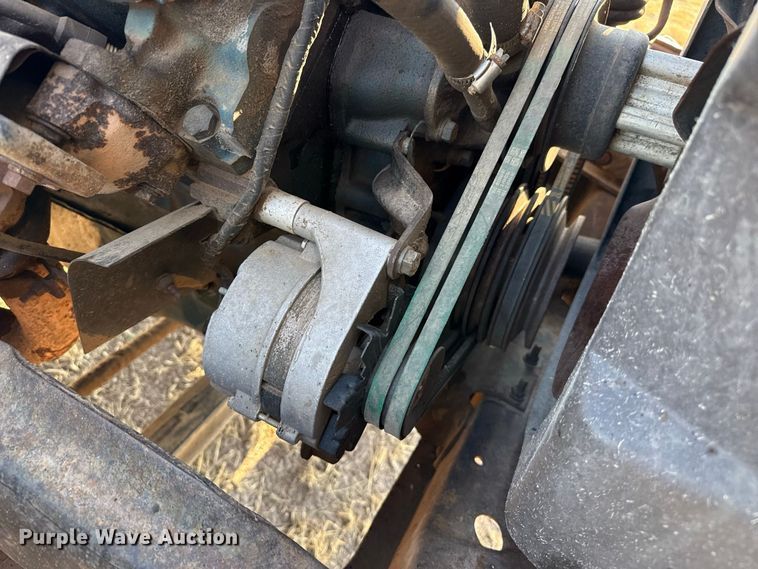 image for item EW4318 1975 Ford 750 grain truck