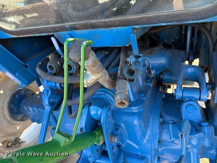 image for item EW4319 1980 Ford 6600 tractor
