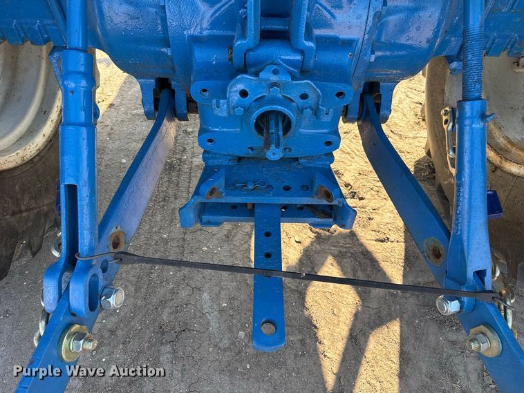 image for item EW4319 1980 Ford 6600 tractor