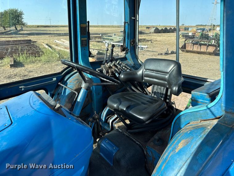 image for item EW4319 1980 Ford 6600 tractor