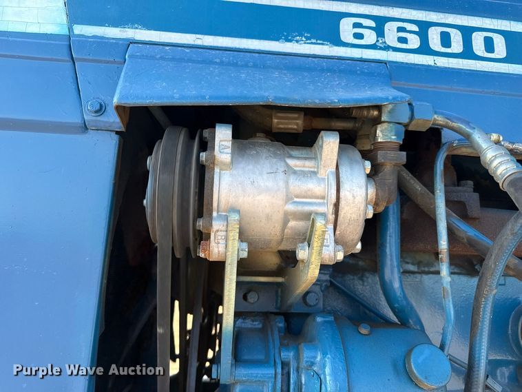 image for item EW4319 1980 Ford 6600 tractor