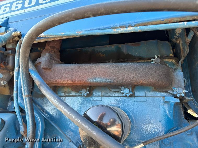 image for item EW4319 1980 Ford 6600 tractor