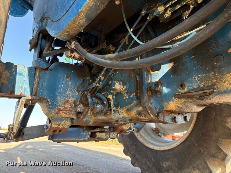 image for item EW4319 1980 Ford 6600 tractor