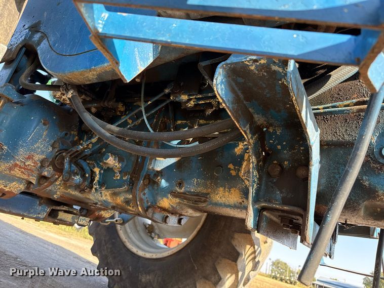 image for item EW4319 1980 Ford 6600 tractor