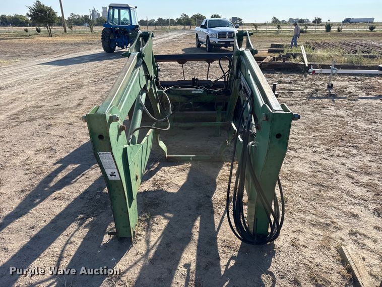 image for item EW4320 Great Bend 870 loader