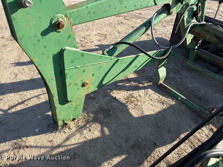 image for item EW4320 Great Bend 870 loader