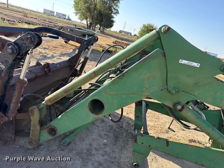 image for item EW4320 Great Bend 870 loader