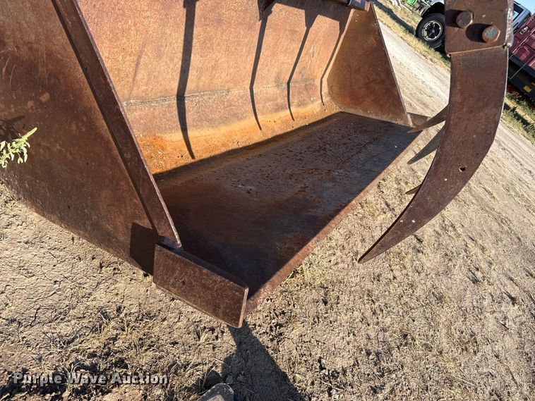image for item EW4320 Great Bend 870 loader