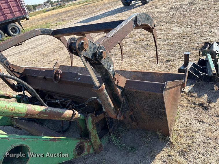 image for item EW4320 Great Bend 870 loader