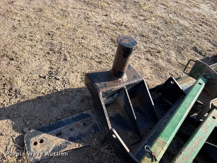 image for item EW4320 Great Bend 870 loader