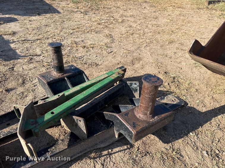 image for item EW4320 Great Bend 870 loader