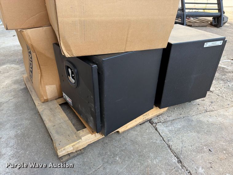 image for item EW5025 (6) Chandler toolboxes