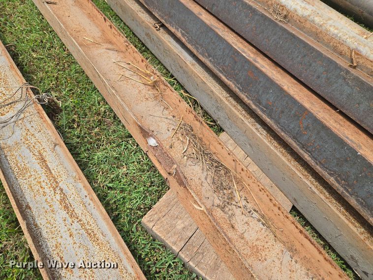 image for item EW8595 Building materials