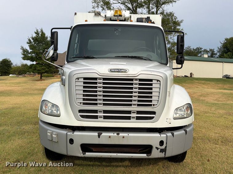 image for item EW8643 2013 Freightliner Business Class M2 utility / service truck
