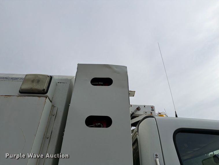 image for item EW8643 2013 Freightliner Business Class M2 utility / service truck