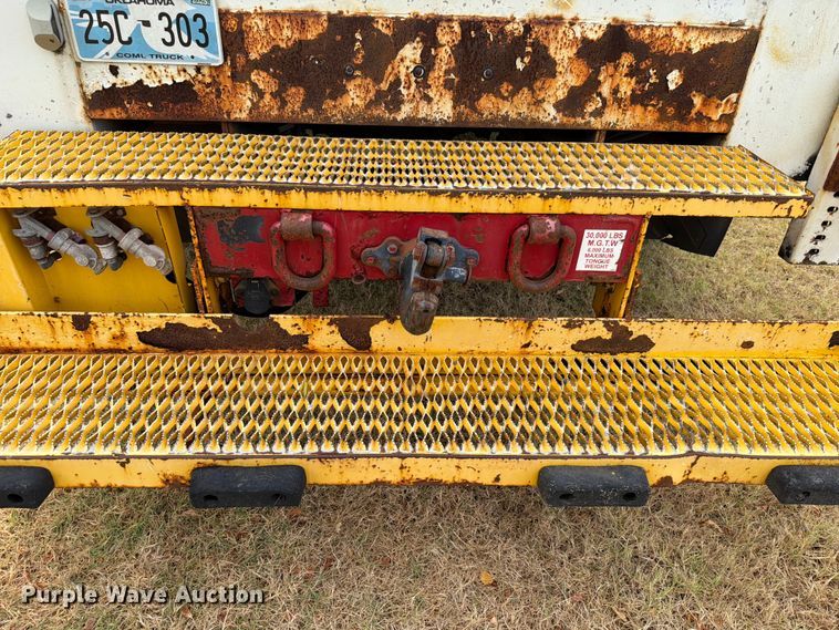 image for item EW8643 2013 Freightliner Business Class M2 utility / service truck
