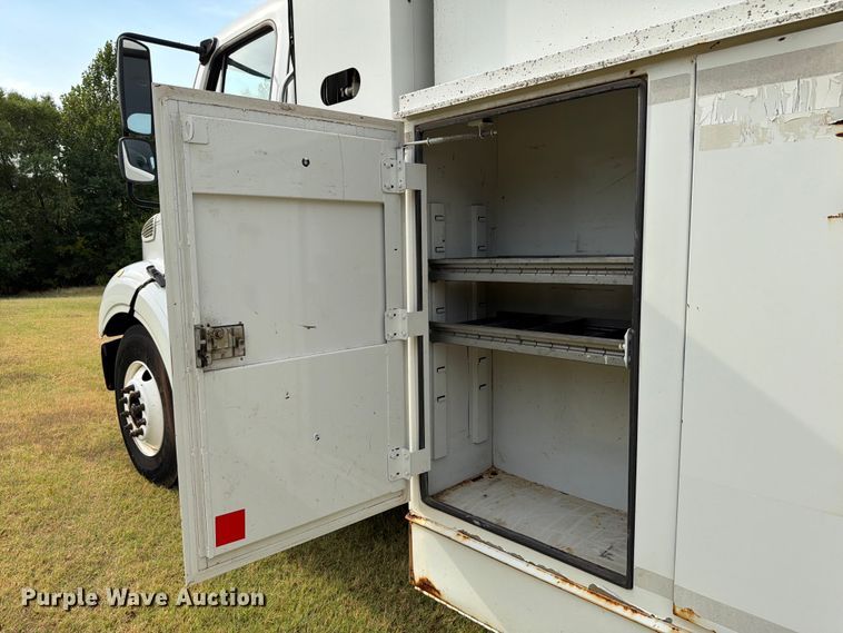 image for item EW8643 2013 Freightliner Business Class M2 utility / service truck