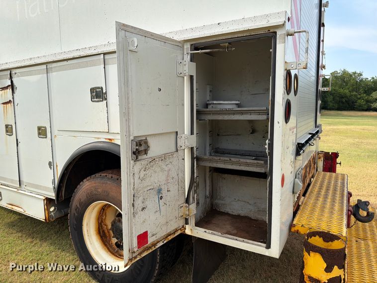 image for item EW8643 2013 Freightliner Business Class M2 utility / service truck