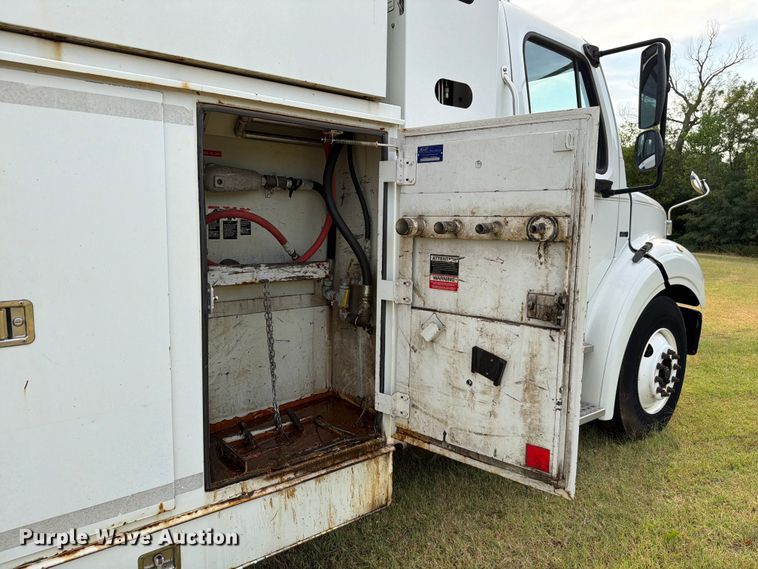 image for item EW8643 2013 Freightliner Business Class M2 utility / service truck