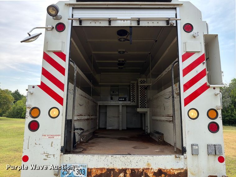 image for item EW8643 2013 Freightliner Business Class M2 utility / service truck