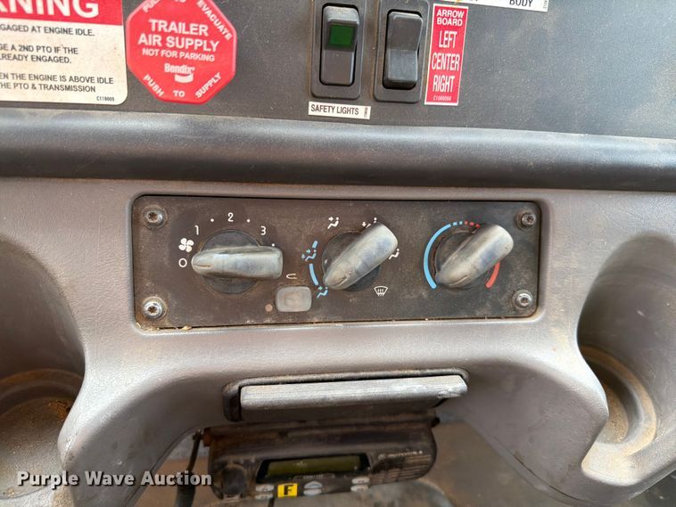 image for item EW8643 2013 Freightliner Business Class M2 utility / service truck