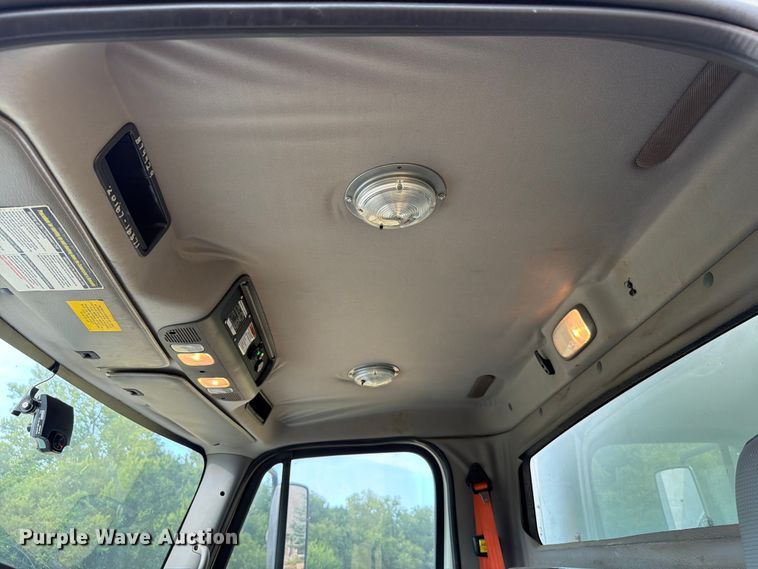 image for item EW8643 2013 Freightliner Business Class M2 utility / service truck