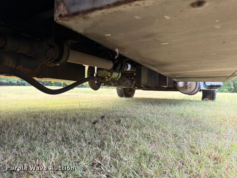 image for item EW8643 2013 Freightliner Business Class M2 utility / service truck