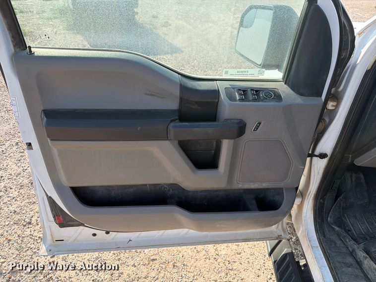 image for item EW8658 2019 Ford F150 XL Ext. Cab pickup truck