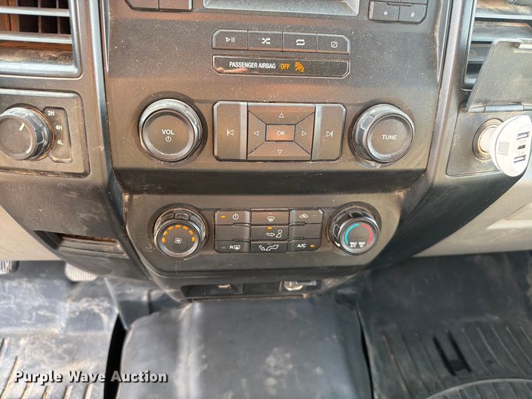 image for item EW8658 2019 Ford F150 XL Ext. Cab pickup truck