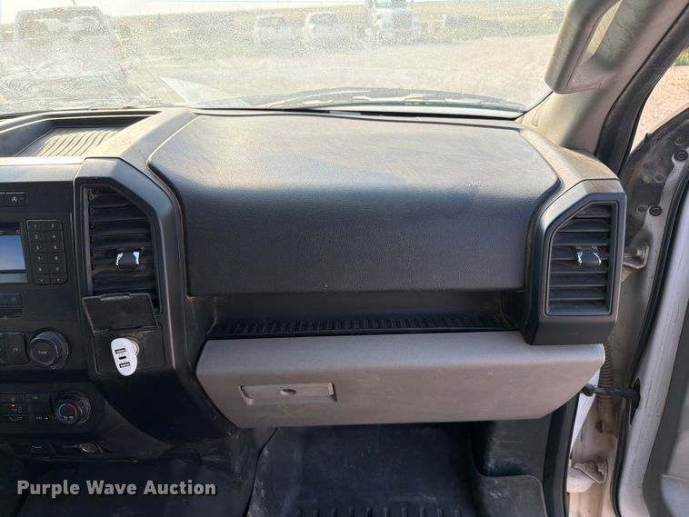 image for item EW8658 2019 Ford F150 XL Ext. Cab pickup truck