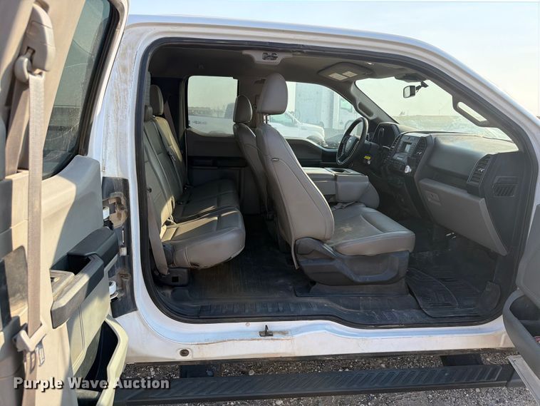image for item EW8658 2019 Ford F150 XL Ext. Cab pickup truck