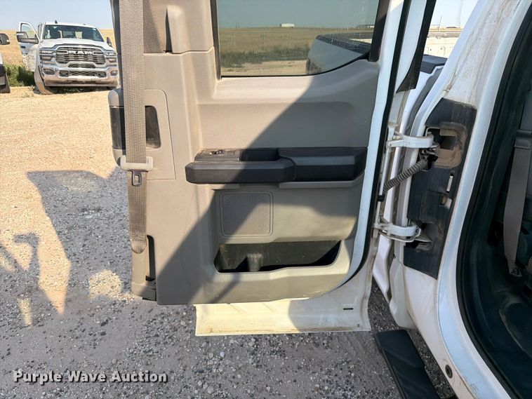 image for item EW8658 2019 Ford F150 XL Ext. Cab pickup truck