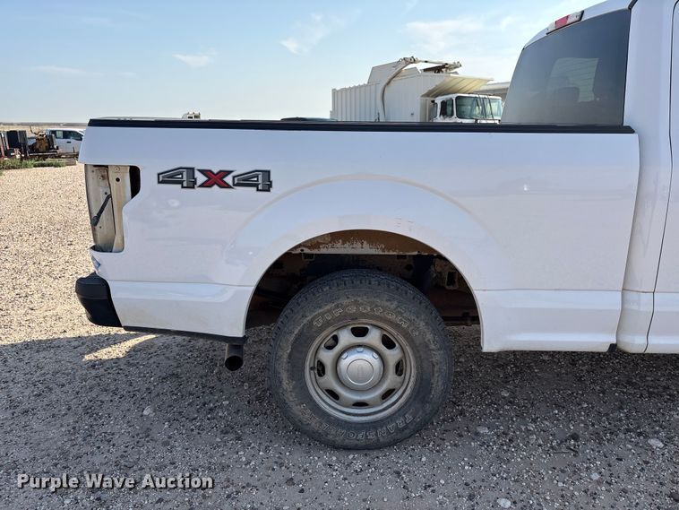 image for item EW8659 2019 Ford F-150 Ext. Cab pickup truck