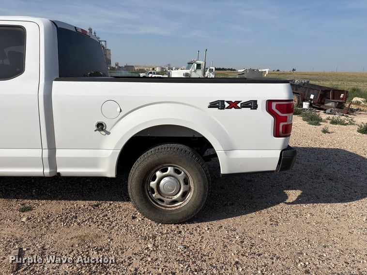 image for item EW8659 2019 Ford F-150 Ext. Cab pickup truck
