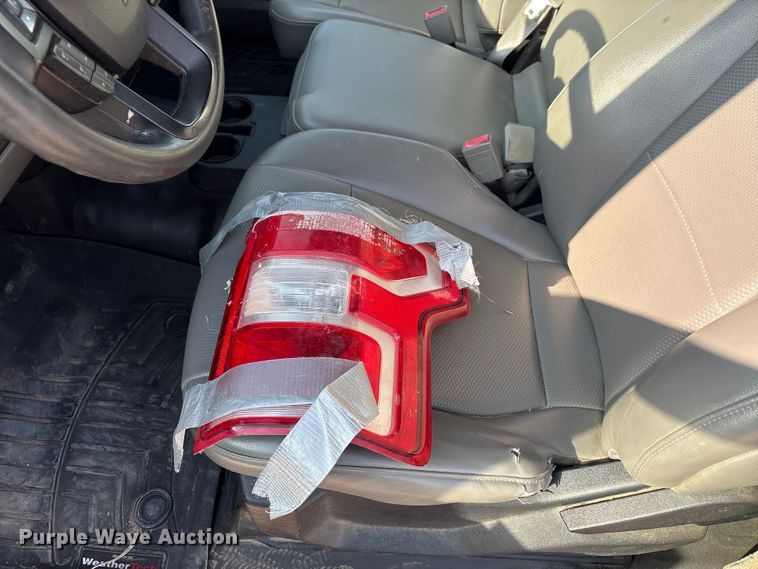 image for item EW8659 2019 Ford F-150 Ext. Cab pickup truck