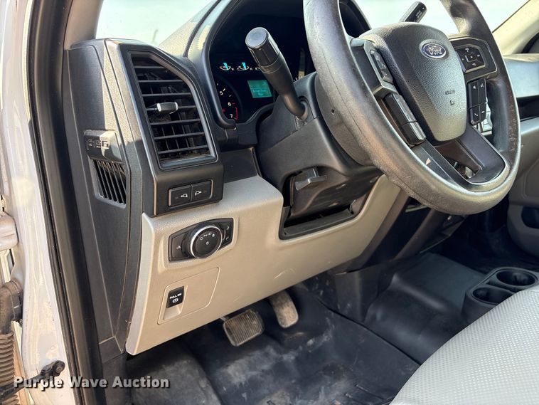 image for item EW8659 2019 Ford F-150 Ext. Cab pickup truck