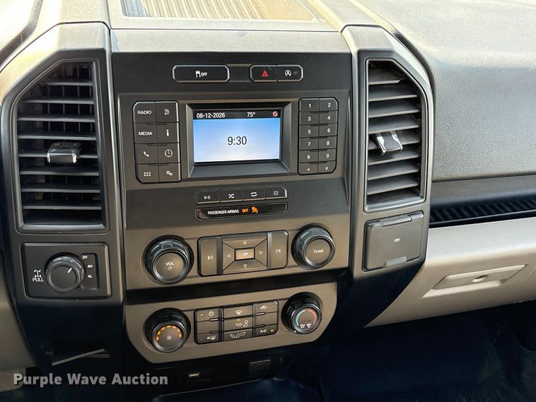 image for item EW8659 2019 Ford F-150 Ext. Cab pickup truck
