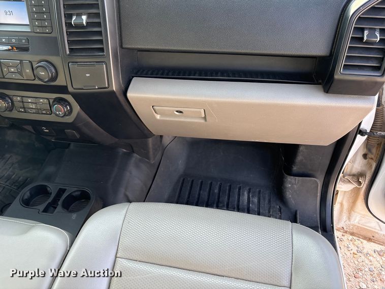 image for item EW8659 2019 Ford F-150 Ext. Cab pickup truck