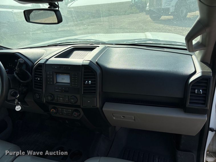 image for item EW8659 2019 Ford F-150 Ext. Cab pickup truck