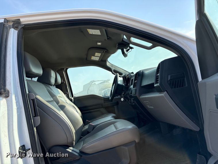 image for item EW8659 2019 Ford F-150 Ext. Cab pickup truck