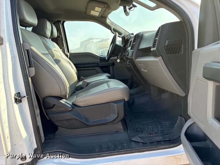 image for item EW8659 2019 Ford F-150 Ext. Cab pickup truck