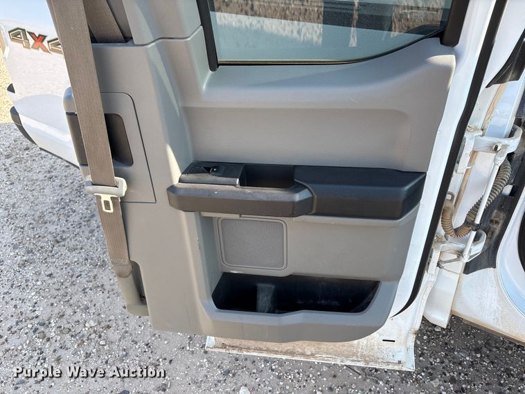 image for item EW8659 2019 Ford F-150 Ext. Cab pickup truck