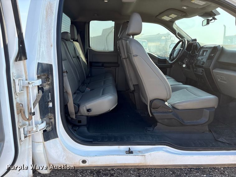 image for item EW8659 2019 Ford F-150 Ext. Cab pickup truck