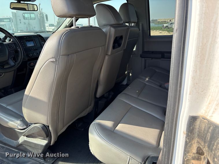 image for item EW8659 2019 Ford F-150 Ext. Cab pickup truck