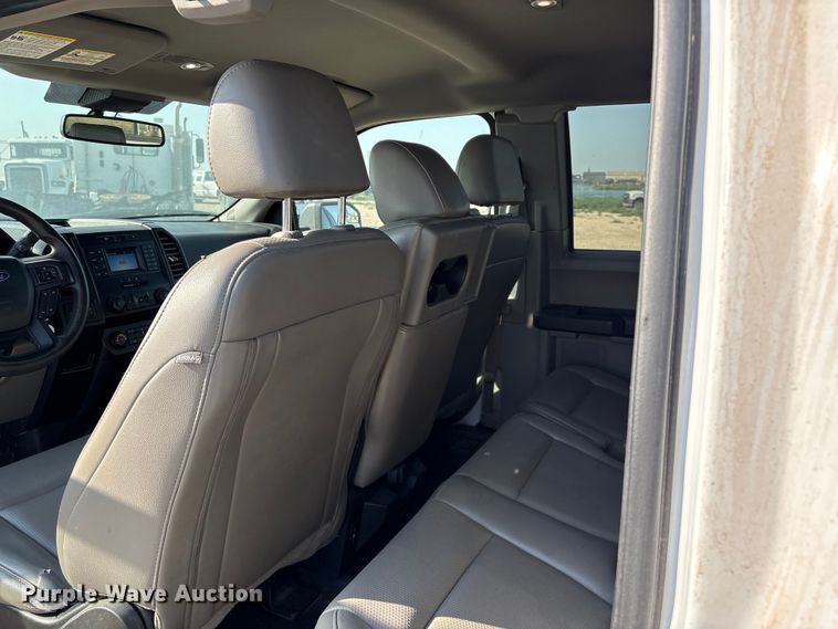 image for item EW8659 2019 Ford F-150 Ext. Cab pickup truck