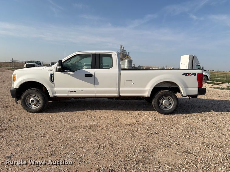 image for item EW8660 2017 Ford F250 XL Ext. Cab pickup truck