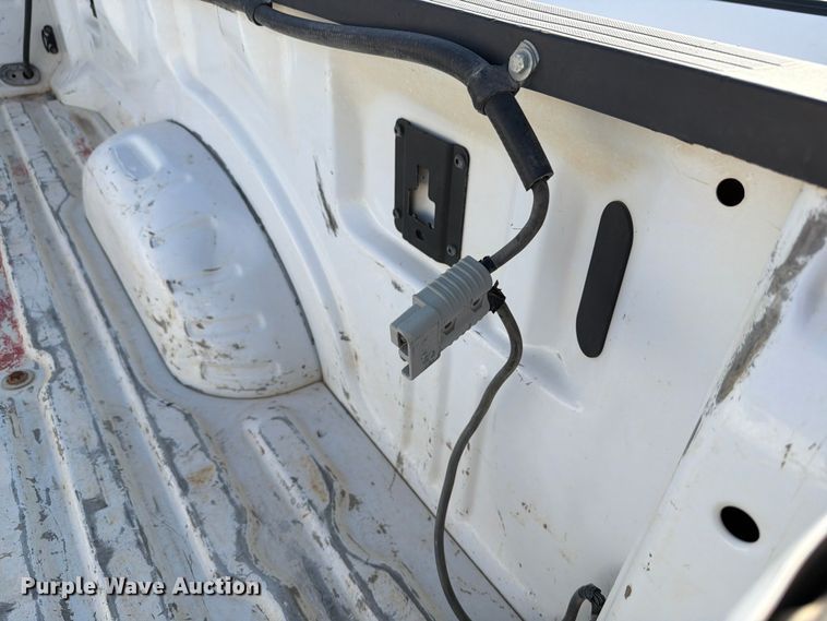 image for item EW8660 2017 Ford F250 XL Ext. Cab pickup truck