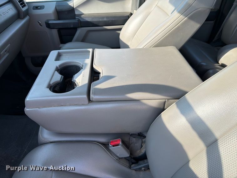 image for item EW8660 2017 Ford F250 XL Ext. Cab pickup truck